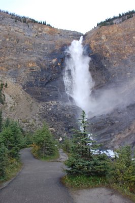 Takakaw Falls