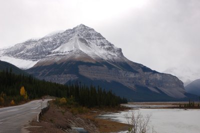 Icefield road in Jasper