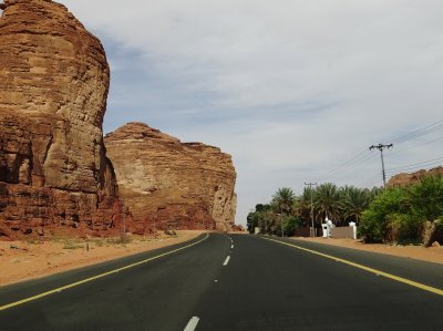 road in between Al Ula to Madain