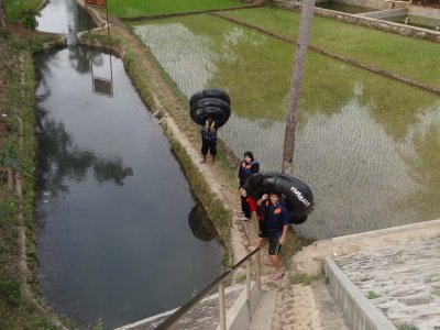 Tubing di Gua Pindul - Gunung Kidul - Jogjakarta