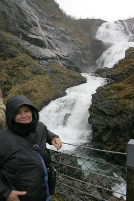 Judy at Kjosfossen