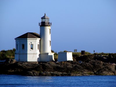 Coquille Lighthouse, Closer View