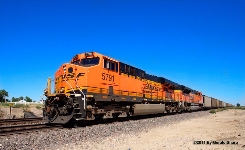 bnsf5791_west_at_keensburg.jpg