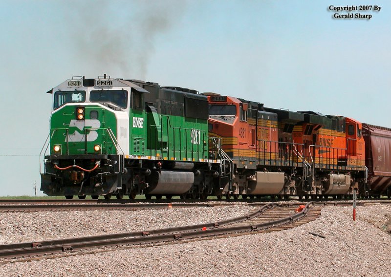 bnsf9261_west_at_keensburg2.jpg