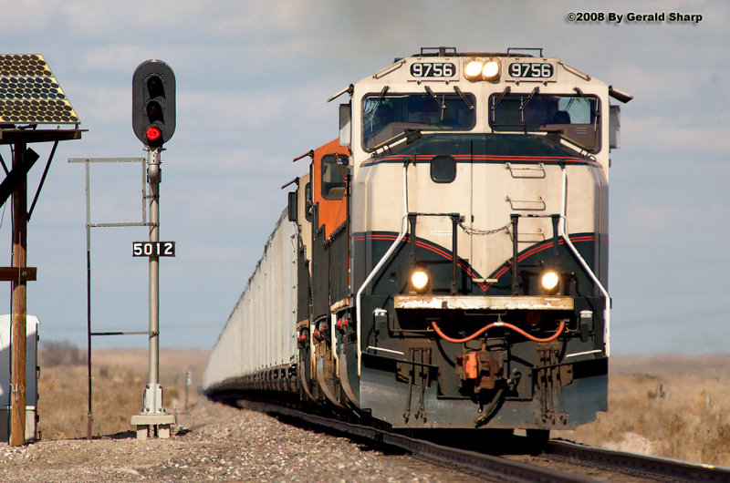 bnsf9756west_at_old_tampa.jpg