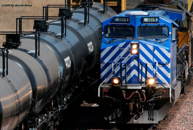 cefx1019west_at_east_tonville_b.jpg