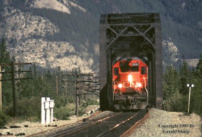 cn5087west_near_jasper.jpg