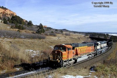 bnsf9877north_at_palmer_lake.jpg