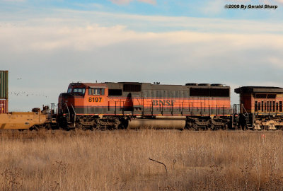 bnsf8197_roster_at_tonville.jpg