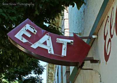 eat here
