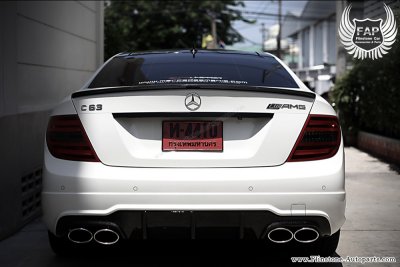 W204 AMG Carbon Rear Spoiler.jpg