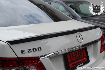 W212 AMG Carbon Rear Spoiler.jpg