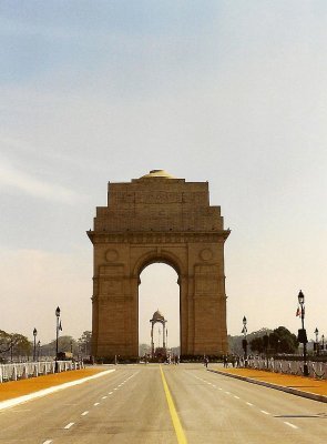 Film 9 No17 INDIA GATE - New Delhi.jpg