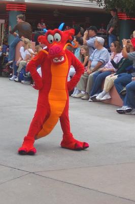 MGMXmasParadeMushu.jpg