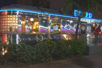 MiamiSouthBeachBuildings6.jpg