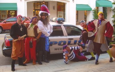 MotleyCrewPoliceCar.jpg
