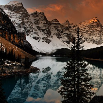First Light at Moraine Lake