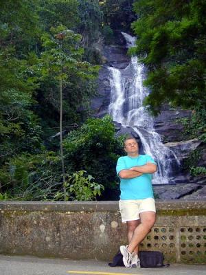Na Cascatinha Tunay - Floresta da Tijuca