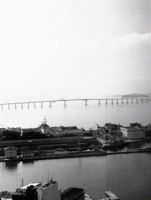 Ponte Rio - Niteri  vista do alto do prdio da Cndido Mendes - 02