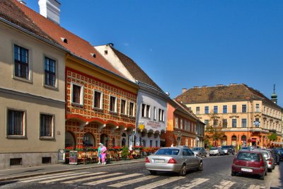 Hungary - Houses in Castle District.jpg