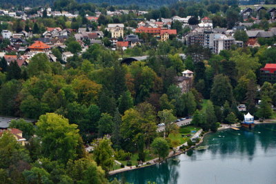 Slovenia - Houses along Lake Bled (1).jpg