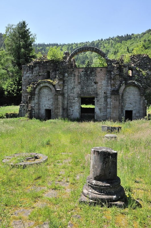 Ruines de lAbbaye de Niedermunster