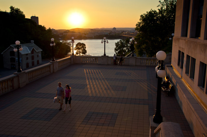 De la terrasse du Chteau Laurier / From Chteau Lauriers Terrace