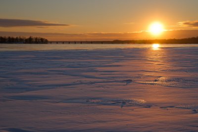 21 janvier : froid intense et soleil couchant sur l'Outaouais / January 21st: deep cold and sunset on the Ottawa River