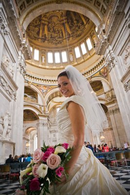 bride in st pauls cathedral