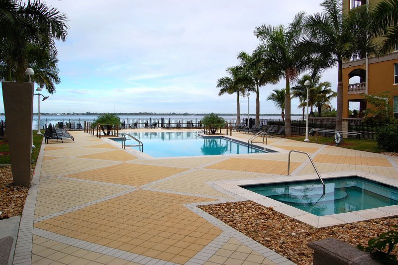 Ft_Myers_2007_120001_12.JPG