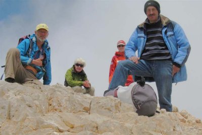 Hans, Nel, Rosalie en Bekir op Emler (3723 meter)