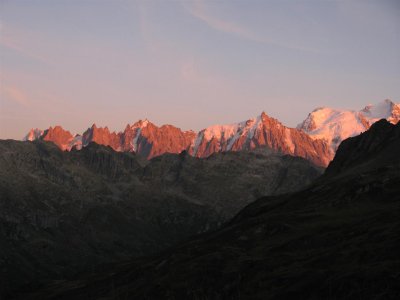 Grandes Jorasses, Aiguille Vert, Aiguille de Blaitire, Aiguille du Plan, Aiguille du Midi , Mont Blanc du Tacul  en Mont Maudit