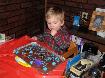 JPG CS 1 Wyatt Cake DSC_4375.jpg