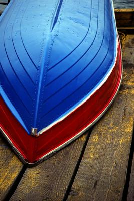 g4/78/537578/3/52325334.RedBlueRowBoat_Sharp.jpg