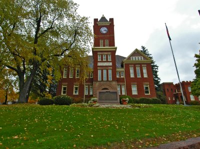 Iron Mountain Courthouse