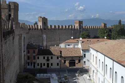 DSC_0018 a.JPG