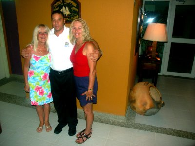 Sandi, Rene and our waiter at the hotel in Caracus 9.10.2003