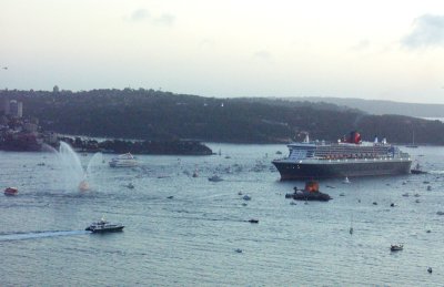 QM2 sailing past Fort Denison