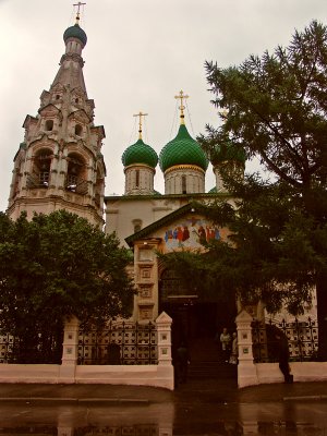  One of the many churches in Yaroslavl 6 September, 2006