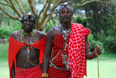  Colourful dress of the Masai people