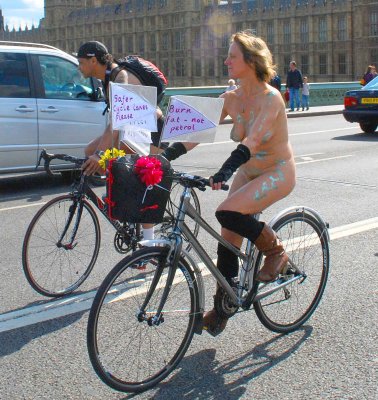  London world naked bike ride 2011 0415aa.jpg
