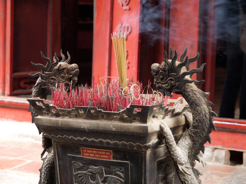 TEMPLE IN HANOI