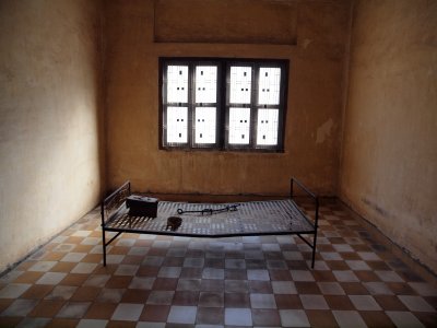 (S21) DETENTION CENTER DURING KHMER ROUGE REGIME (POL POT)