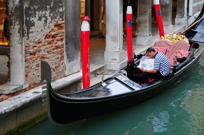 126 VENICE, gondolier