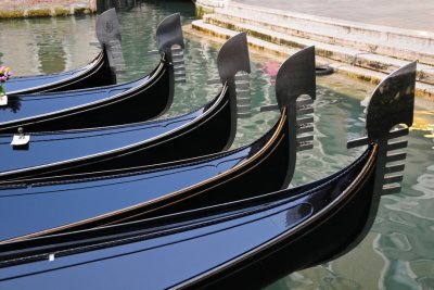 130 VENICE, gondolas pattern