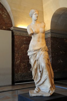 178 PARIS, Louvre, Venus de Milo
