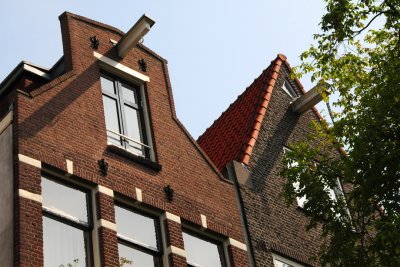210 AMSTERDAM, gables