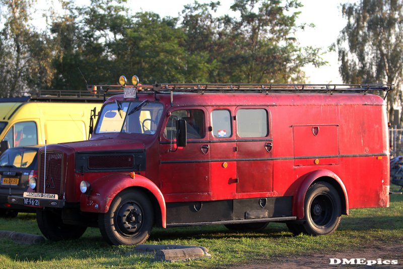 c1325.jpg