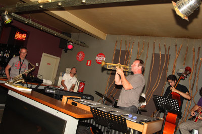 k9373.jpg