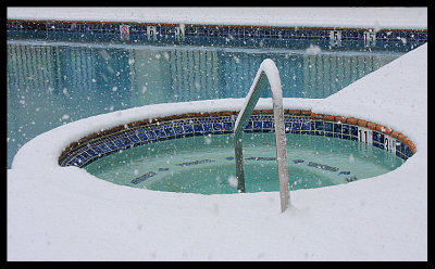 Snowing Pool